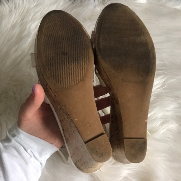Express white Wedges - Picture 7 of 8